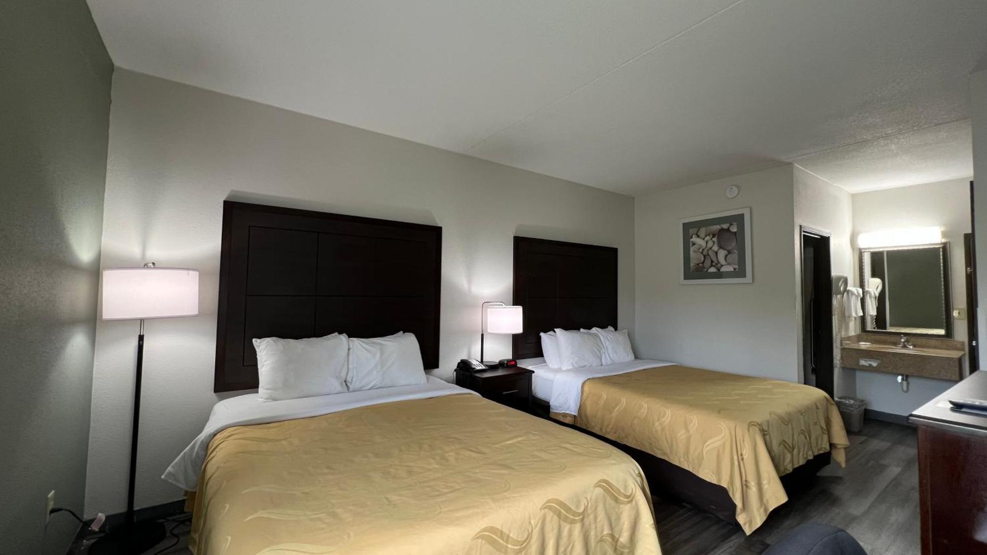 Quality Inn Merriam Kansas City Екстер'єр фото