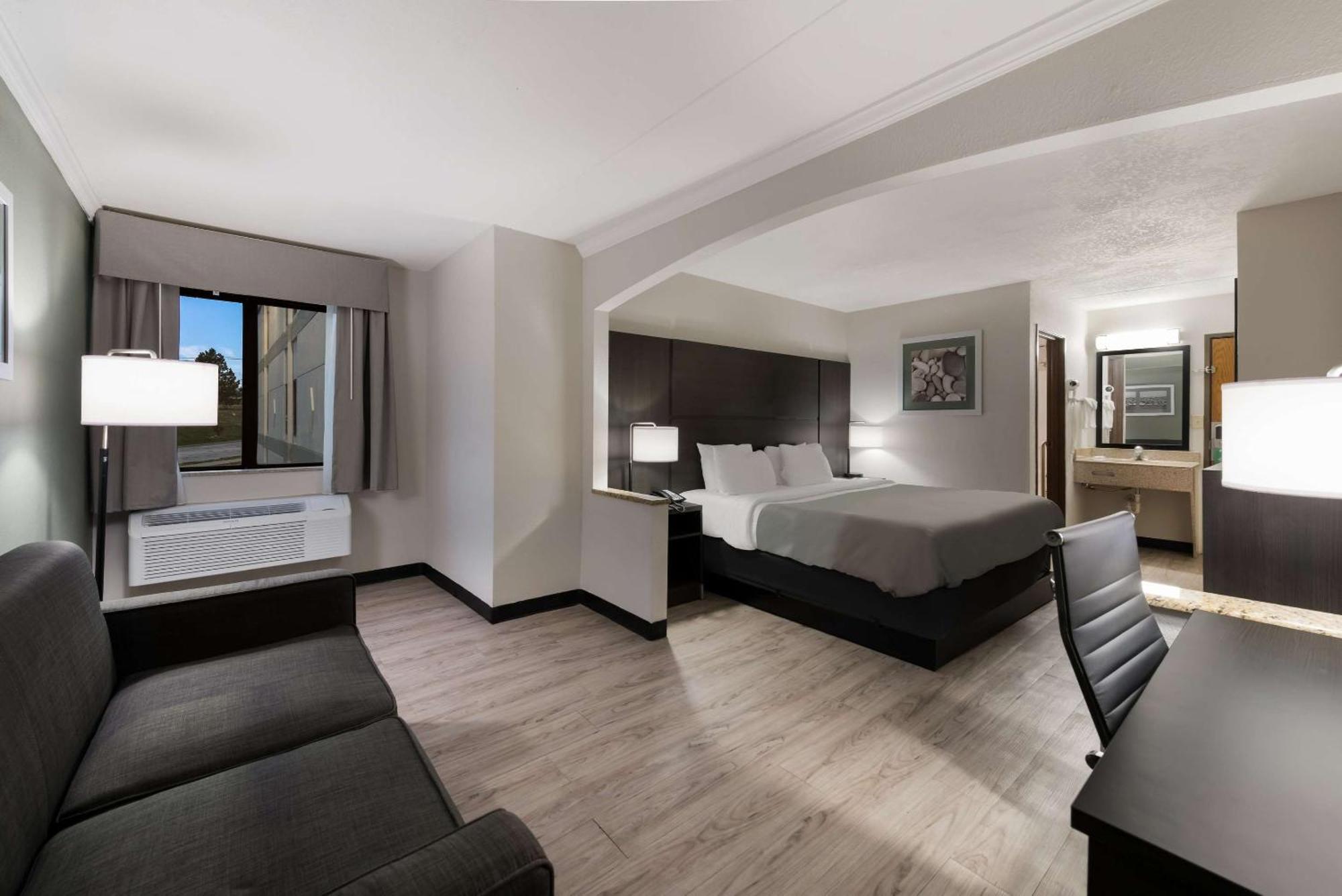 Quality Inn Merriam Kansas City Екстер'єр фото