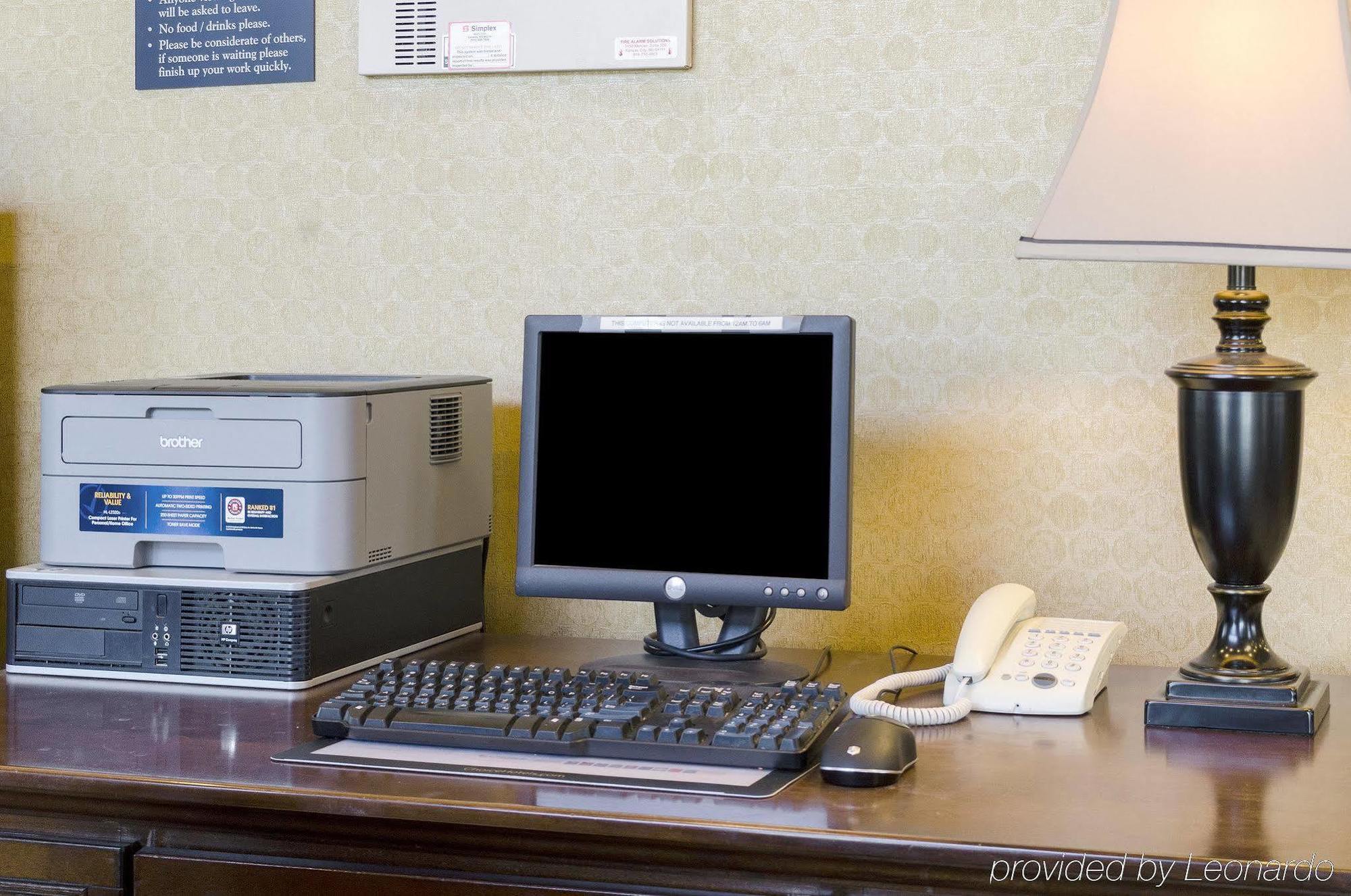 Quality Inn Merriam Kansas City Екстер'єр фото